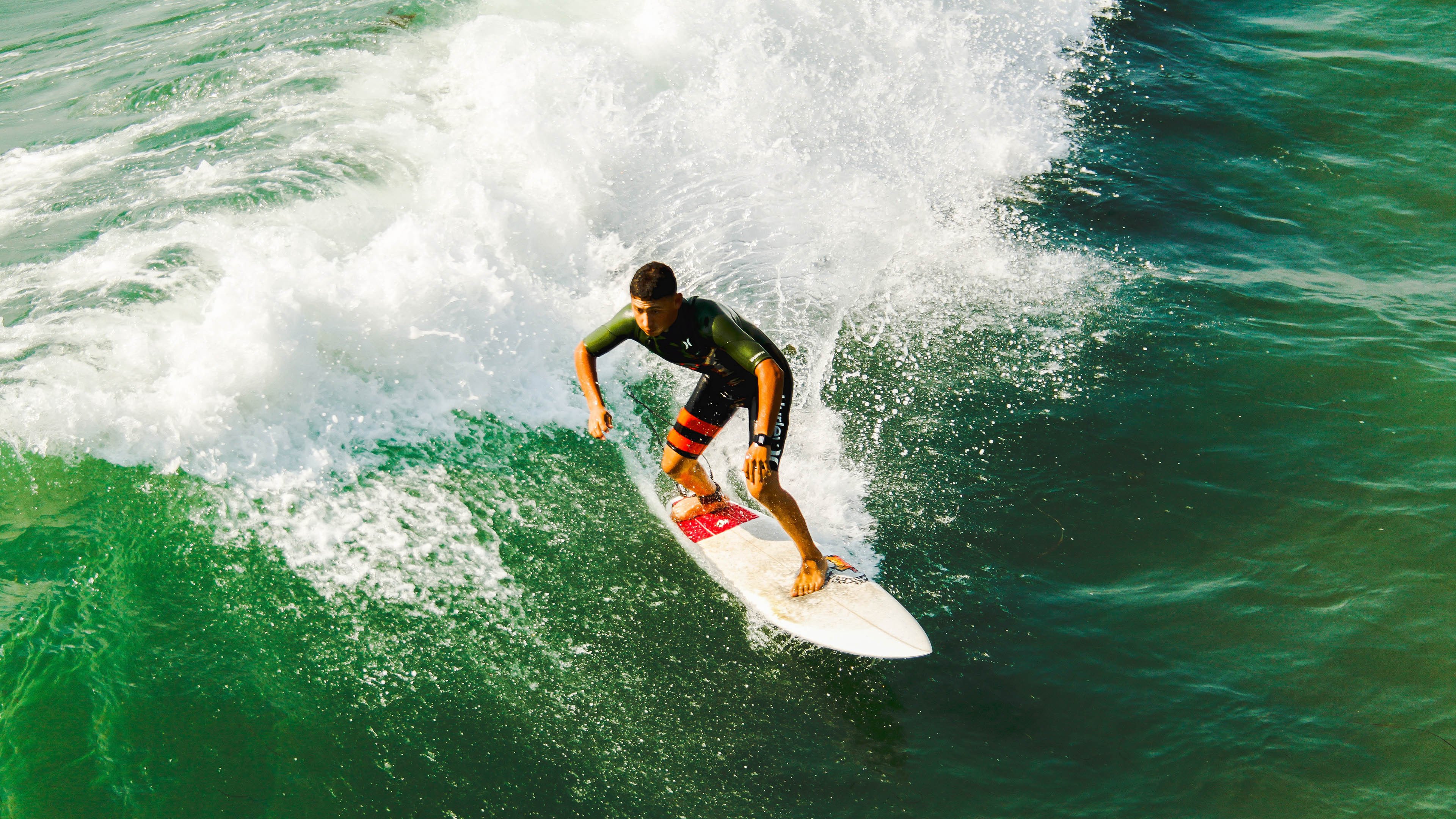 范戴克天神下凡！希腊1-0哥伦比亚，橙衣铁卫化身关键先生