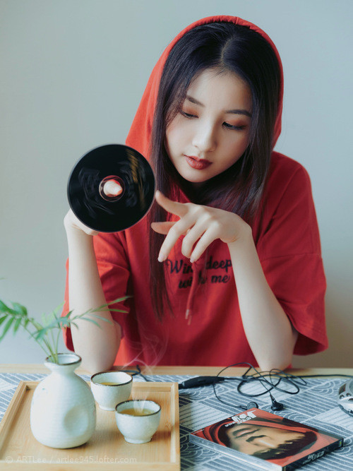 体育风云,西甲国家德比焦点战与步行者最后时刻击败深圳队的激情交响