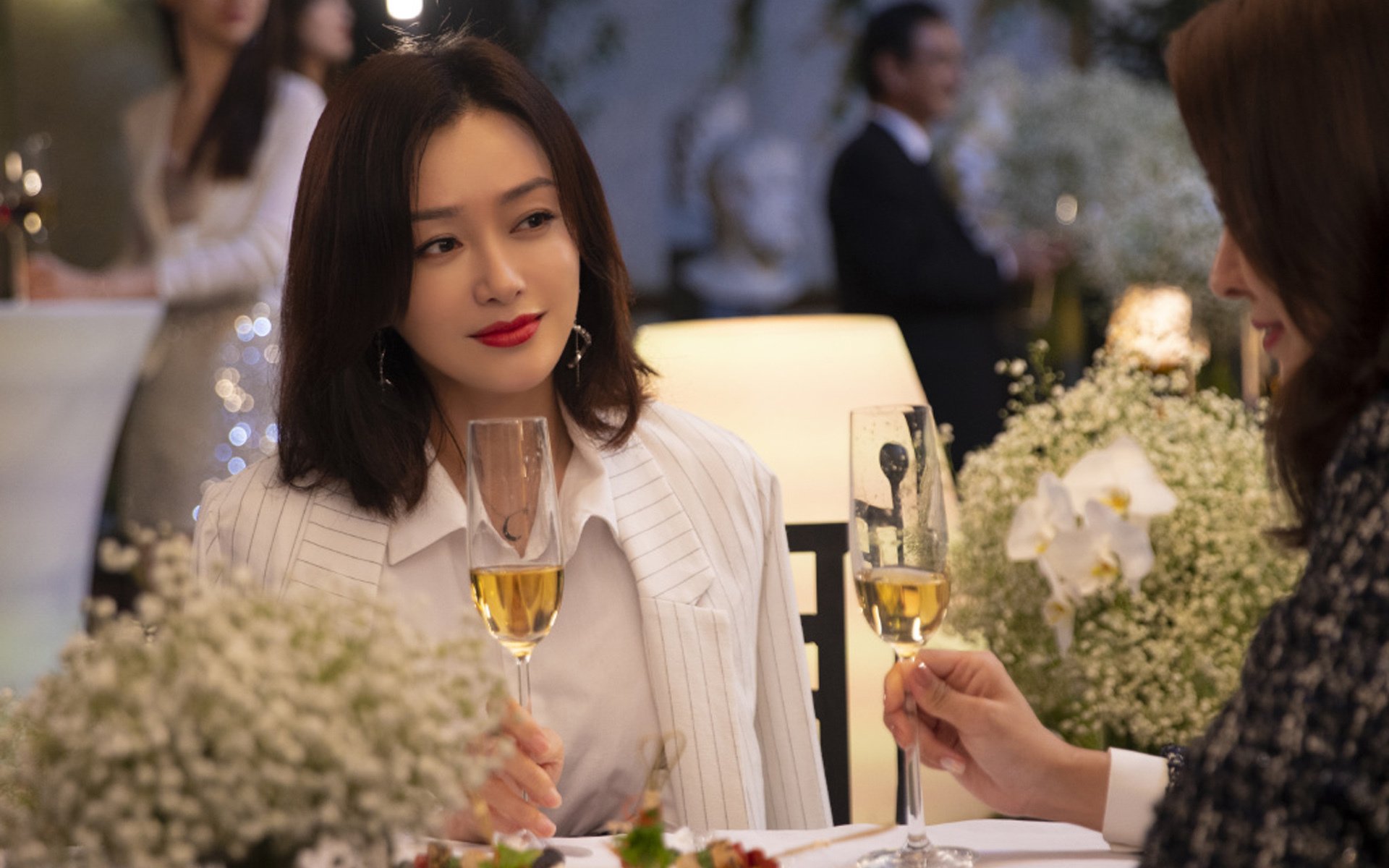 足球之夜与篮球之王的对话，当绿茵豪门闪耀，亦是勒布朗印证不朽价值的时刻